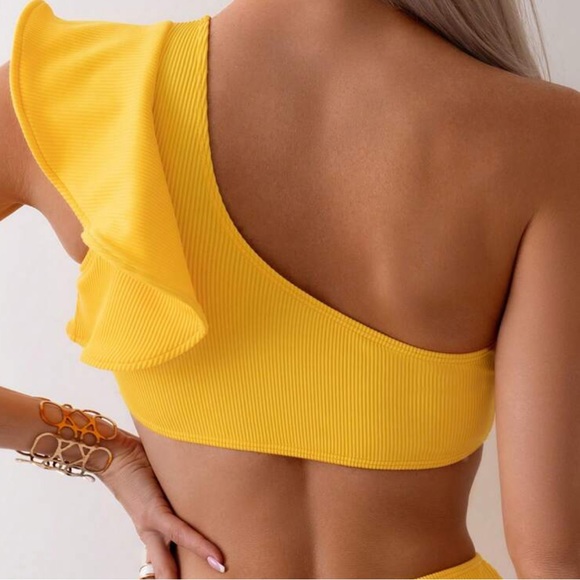 Swim Chicsea One Shoulder Swimsuit With Hollow Out Detailing & Ruffled Hem - Picture 4 of 4